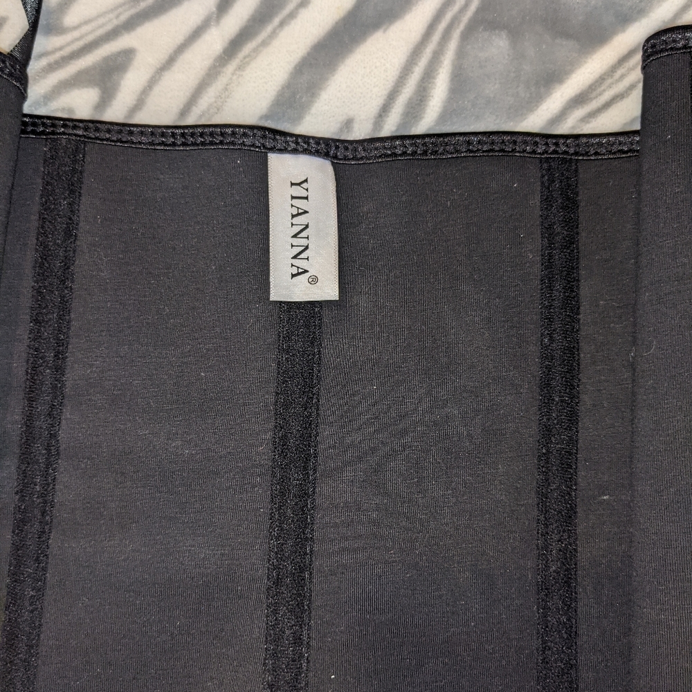 Waist trainer - Picture 3 of 3